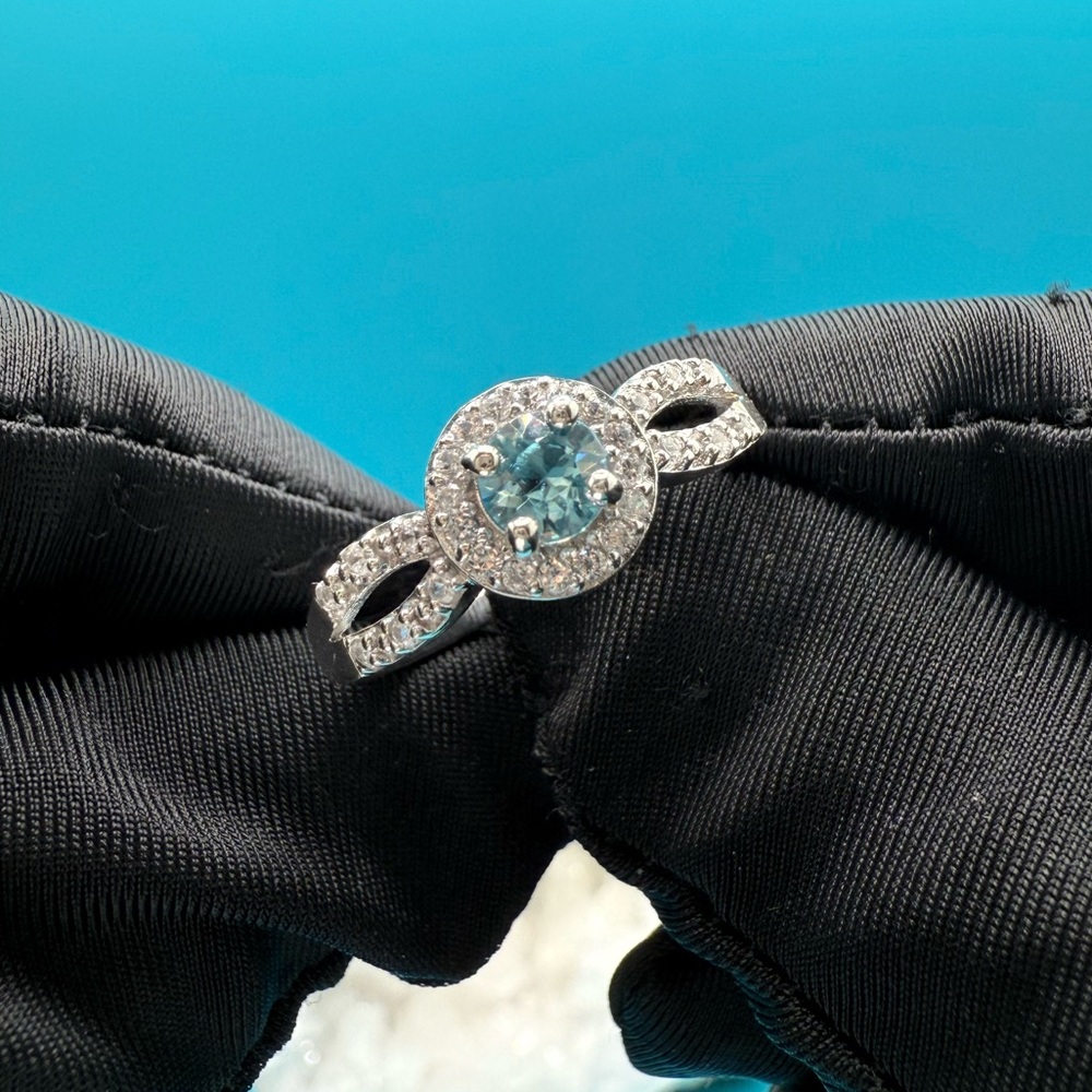 💕Silver  Ring with Blue Topaz Stone 💕